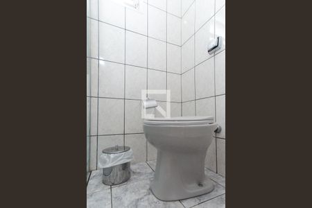 Casa à venda com 198m², 3 quartos e 2 vagasBanheiro