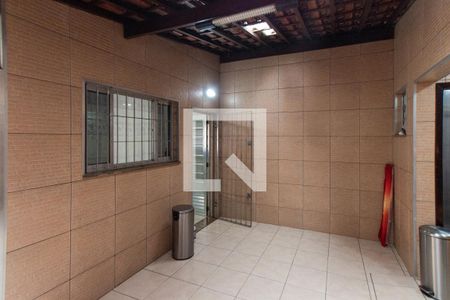 Casa à venda com 198m², 3 quartos e 2 vagasQuintal