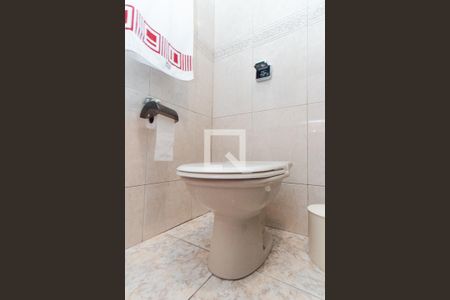 Casa à venda com 198m², 3 quartos e 2 vagasBanheiro da Suíte