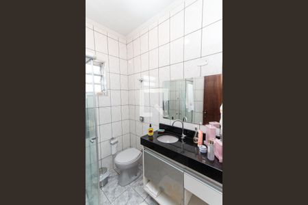 Casa à venda com 198m², 3 quartos e 2 vagasBanheiro