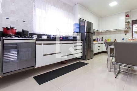 Casa à venda com 198m², 3 quartos e 2 vagasCozinha
