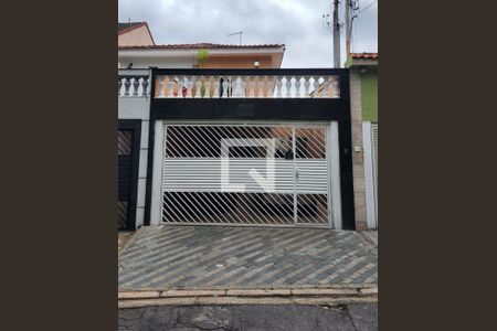 Casa à venda com 198m², 3 quartos e 2 vagasFachada