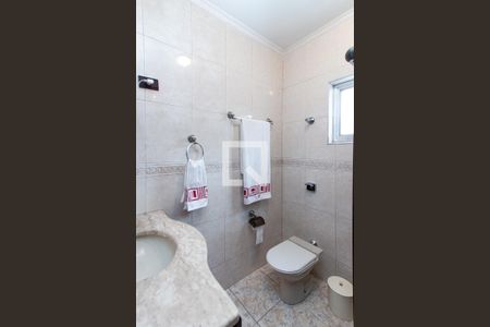 Casa à venda com 198m², 3 quartos e 2 vagasBanheiro da Suíte