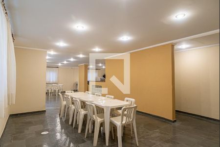 Apartamento à venda com 115m², 3 quartos e 2 vagas Apartamento à venda com 115m², 3 quartos e 2 vagasÁrea comum - Salão de festas 2
