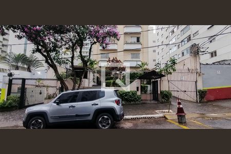 Apartamento à venda com 115m², 3 quartos e 2 vagas Apartamento à venda com 115m², 3 quartos e 2 vagasFachada