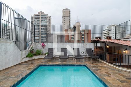 Apartamento à venda com 115m², 3 quartos e 2 vagas Apartamento à venda com 115m², 3 quartos e 2 vagasÁrea comum - Piscina