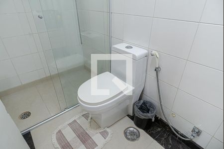Apartamento à venda com 115m², 3 quartos e 2 vagas Apartamento à venda com 115m², 3 quartos e 2 vagasBanheiro da Suíte