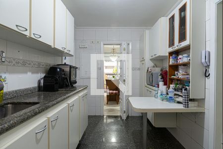 Apartamento à venda com 115m², 3 quartos e 2 vagas Apartamento à venda com 115m², 3 quartos e 2 vagasCozinha
