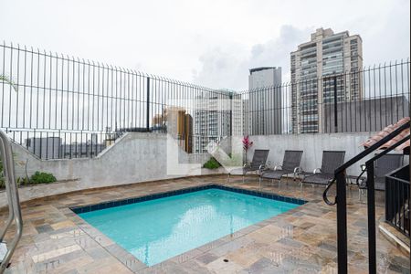 Apartamento à venda com 115m², 3 quartos e 2 vagas Apartamento à venda com 115m², 3 quartos e 2 vagasÁrea comum - Piscina