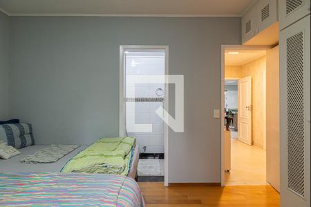 Apartamento à venda com 115m², 3 quartos e 2 vagas Apartamento à venda com 115m², 3 quartos e 2 vagasSuíte