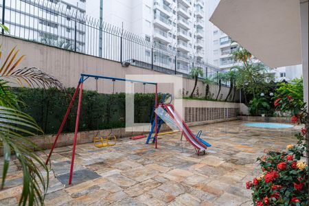 Apartamento à venda com 115m², 3 quartos e 2 vagas Apartamento à venda com 115m², 3 quartos e 2 vagasÁrea comum - Playground