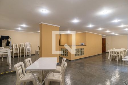 Apartamento à venda com 115m², 3 quartos e 2 vagas Apartamento à venda com 115m², 3 quartos e 2 vagasÁrea comum - Salão de festas 2