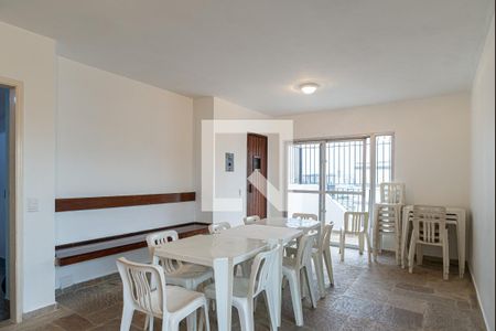 Apartamento à venda com 115m², 3 quartos e 2 vagas Apartamento à venda com 115m², 3 quartos e 2 vagasÁrea comum - Salão de festas da Churrasqueira