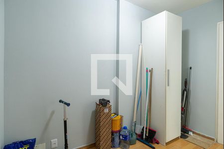 Apartamento à venda com 115m², 3 quartos e 2 vagas Apartamento à venda com 115m², 3 quartos e 2 vagasQuarto de Serviço