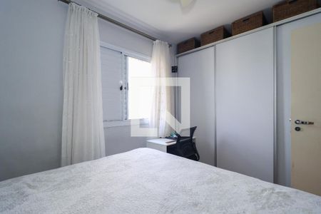 Suíte de apartamento à venda com 3 quartos, 70m² em Jardim Maria Rosa, Taboão da Serra
