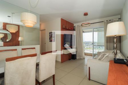 Sala de apartamento à venda com 3 quartos, 70m² em Jardim Maria Rosa, Taboão da Serra