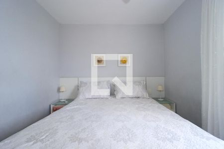 Suíte de apartamento à venda com 3 quartos, 70m² em Jardim Maria Rosa, Taboão da Serra