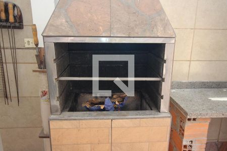 Casa à venda com 70m², 3 quartos e 2 vagas Casa à venda com 70m², 3 quartos e 2 vagasChurrasqueira