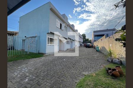 Casa de condomínio para alugar com 84m², 2 quartos e 2 vagas Casa de condomínio para alugar com 84m², 2 quartos e 2 vagasFachada