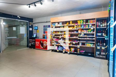 Apartamento à venda com 136m², 3 quartos e 2 vagas Apartamento à venda com 136m², 3 quartos e 2 vagasMercado