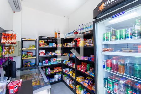 Apartamento para alugar com 46m², 2 quartos e 1 vagaÁrea comum - Mini Mercado