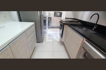 Apartamento para alugar com 97m², 3 quartos e 2 vagas Apartamento para alugar com 97m², 3 quartos e 2 vagasCozinha