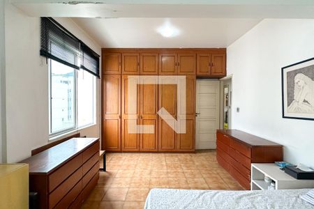 Apartamento à venda com 234m², 3 quartos e sem vagaSuíte