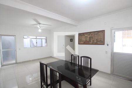 Sala / Cozinha de casa para alugar com 2 quartos, 110m² em Vila Bancaria Munhoz, São Paulo
