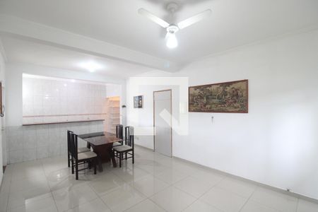 Sala / Cozinha de casa para alugar com 2 quartos, 110m² em Vila Bancaria Munhoz, São Paulo