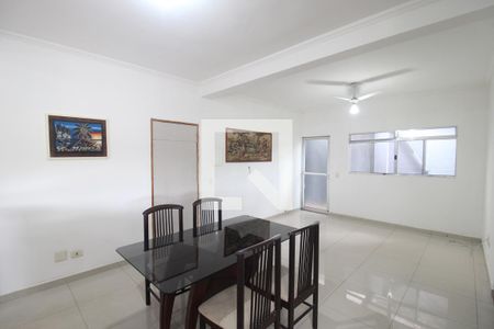 Sala / Cozinha de casa para alugar com 2 quartos, 110m² em Vila Bancaria Munhoz, São Paulo