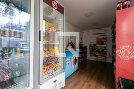 Apartamento à venda com 69m², 2 quartos e 1 vaga Apartamento à venda com 69m², 2 quartos e 1 vagaMini Mercado