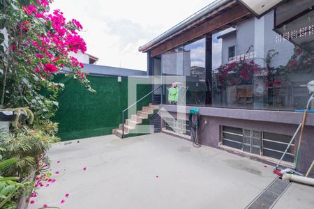 Casa à venda com 210m², 4 quartos e 2 vagasQuintal