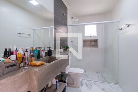 Casa à venda com 210m², 4 quartos e 2 vagasBanheiro 2