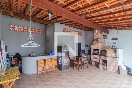 Casa à venda com 210m², 4 quartos e 2 vagasQuintal