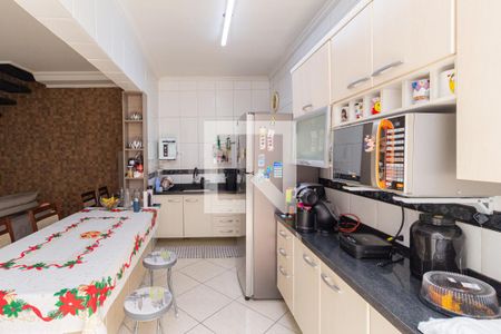 Casa à venda com 210m², 4 quartos e 2 vagasCozinha