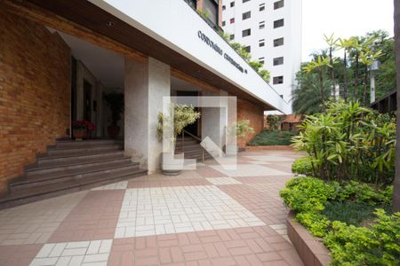 Apartamento à venda com 42m², 1 quarto e 1 vagaEntrada