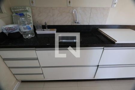 Apartamento à venda com 38m², 2 quartos e 1 vagaCozinha e Área de Serviço