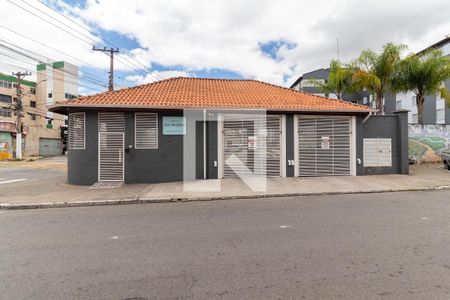 Apartamento à venda com 48m², 2 quartos e 1 vaga Apartamento à venda com 48m², 2 quartos e 1 vagaFachada