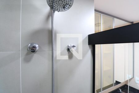 Apartamento para alugar com 33m², 1 quarto e 1 vagaDetalhe do banheiro