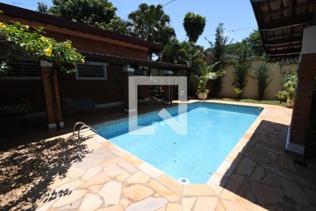 Casa à venda com 395m², 4 quartos e 4 vagasPiscina