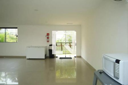 Apartamento para alugar com 44m², 2 quartos e 1 vaga Apartamento para alugar com 44m², 2 quartos e 1 vagaÁrea comum - Salão de Festas