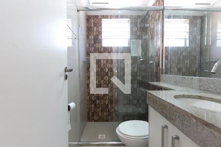 Apartamento para alugar com 44m², 2 quartos e 1 vaga Apartamento para alugar com 44m², 2 quartos e 1 vagaBanheiro