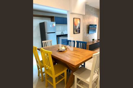 Sala de apartamento para alugar com 2 quartos, 74m² em Boqueirão, Praia Grande