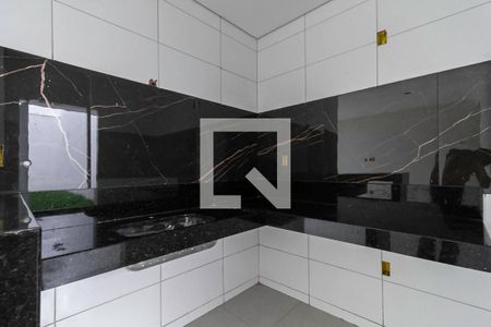 Casa à venda com 86m², 3 quartos e 2 vagasCozinha