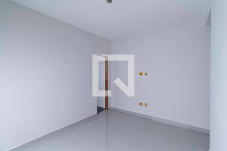 Casa à venda com 86m², 3 quartos e 2 vagasSuíte