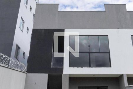 Casa à venda com 86m², 3 quartos e 2 vagasFachada