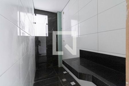 Casa à venda com 86m², 3 quartos e 2 vagasBanheiro social 