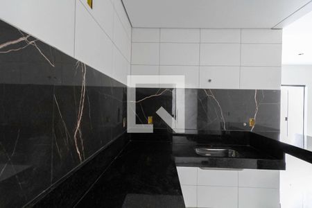 Casa à venda com 86m², 3 quartos e 2 vagasCozinha