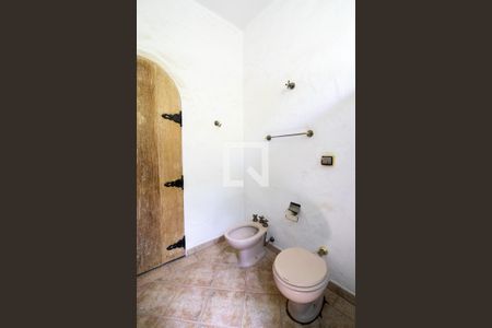 Casa à venda com 854m², 5 quartos e 8 vagas Casa à venda com 854m², 5 quartos e 8 vagasQuarto 3