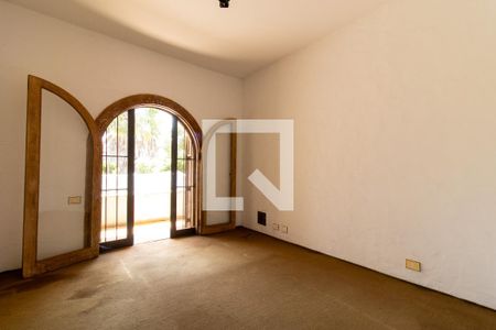 Casa à venda com 854m², 5 quartos e 8 vagas Casa à venda com 854m², 5 quartos e 8 vagasQuarto 3